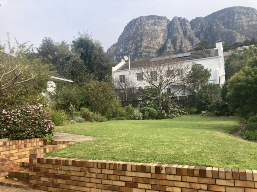 To Let 3 Bedroom Property for Rent in Newlands Upper Western Cape